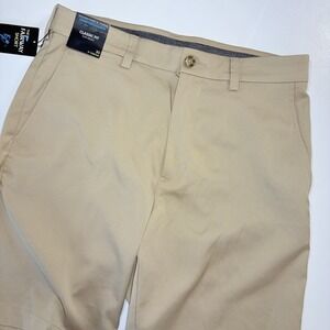 Roundtree & Yorke Performance Fairway Shorts 30 Khaki Classic Fit 9" Inseam NWT